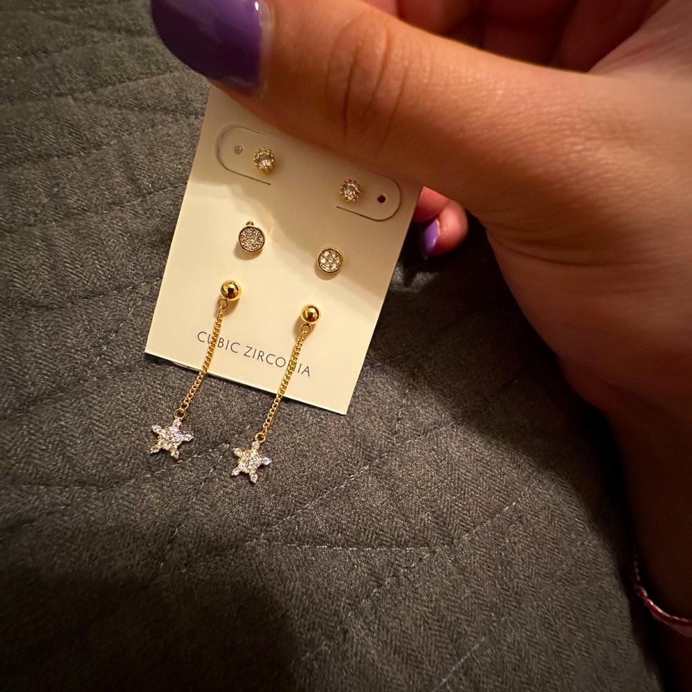 Long dazzling diamond earring